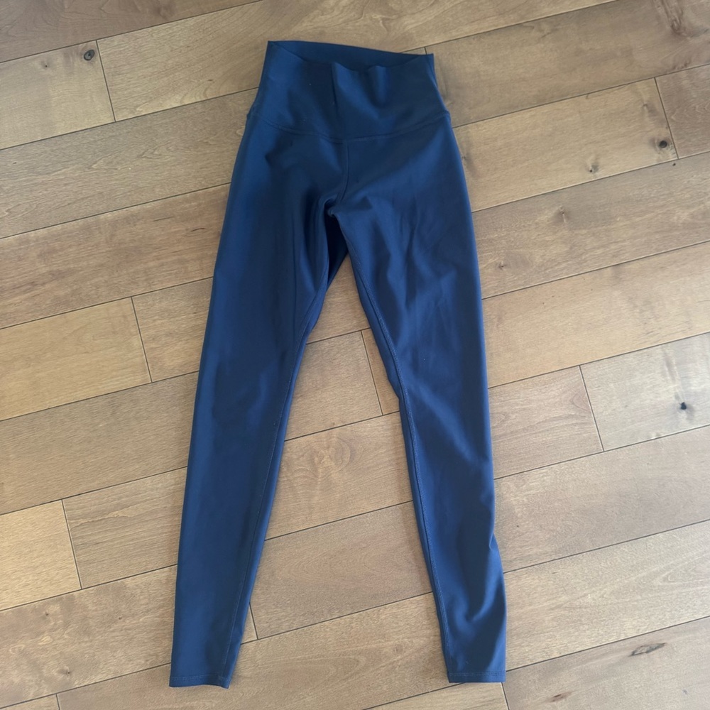 Alo High-Waist Navy Airlift Leggings (full length)